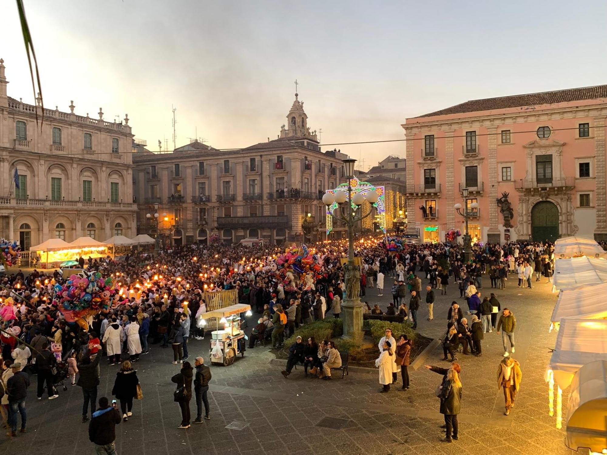 La Suite Di Piazza Dell'Universita Katanya Dış mekan fotoğraf
