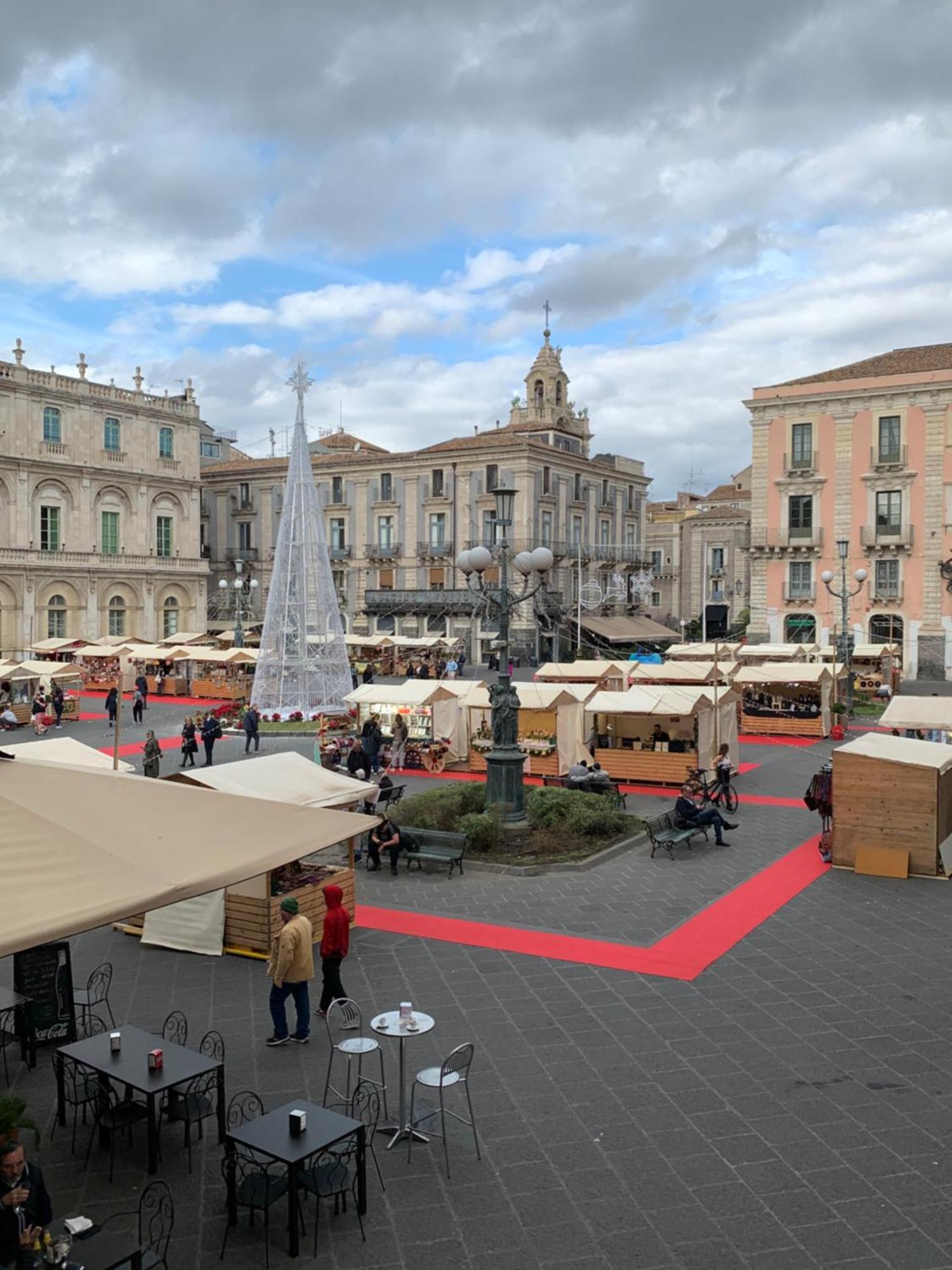 La Suite Di Piazza Dell'Universita Katanya Dış mekan fotoğraf